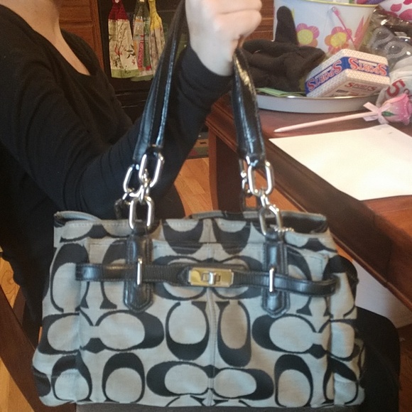 Coach Handbags - Coach purse